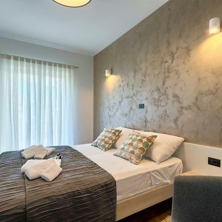 Adriatic Apartments Фажана Экстерьер фото