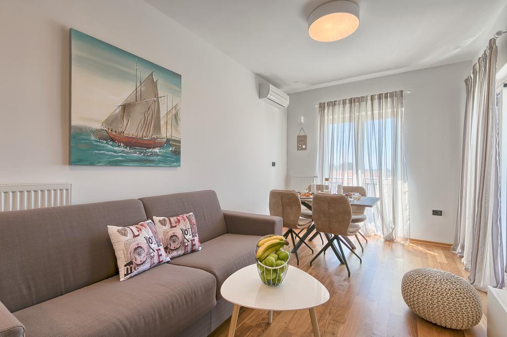 Adriatic Apartments Фажана Экстерьер фото