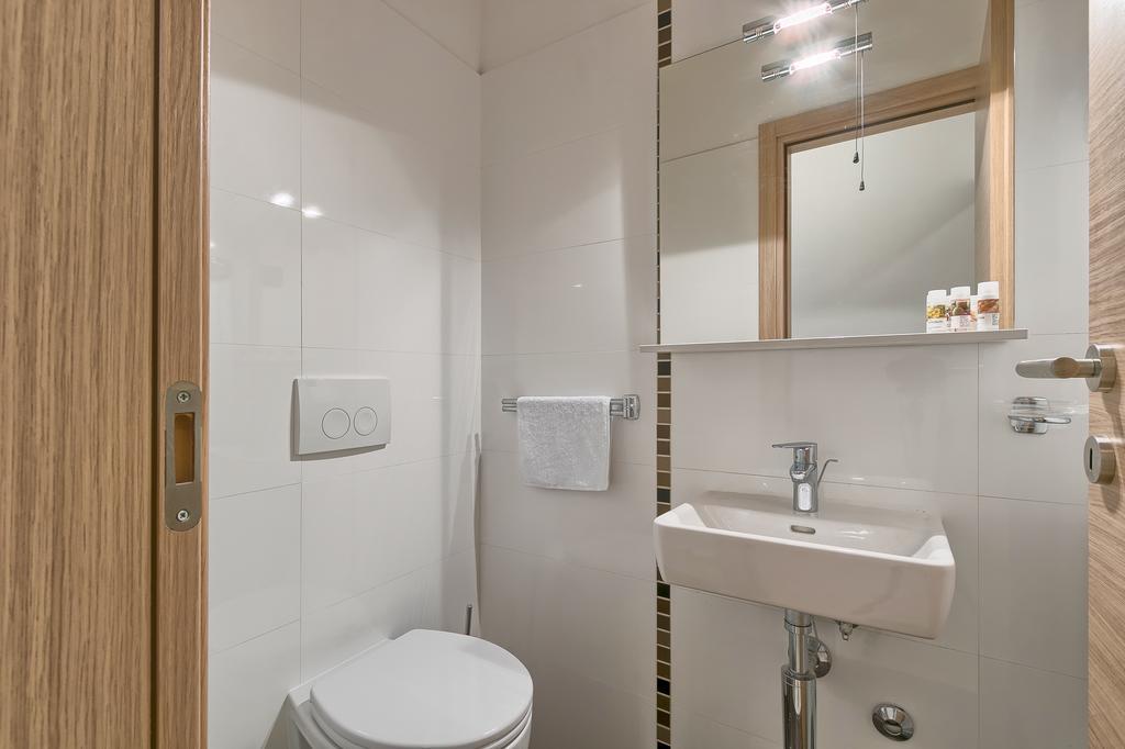 Adriatic Apartments Фажана Экстерьер фото