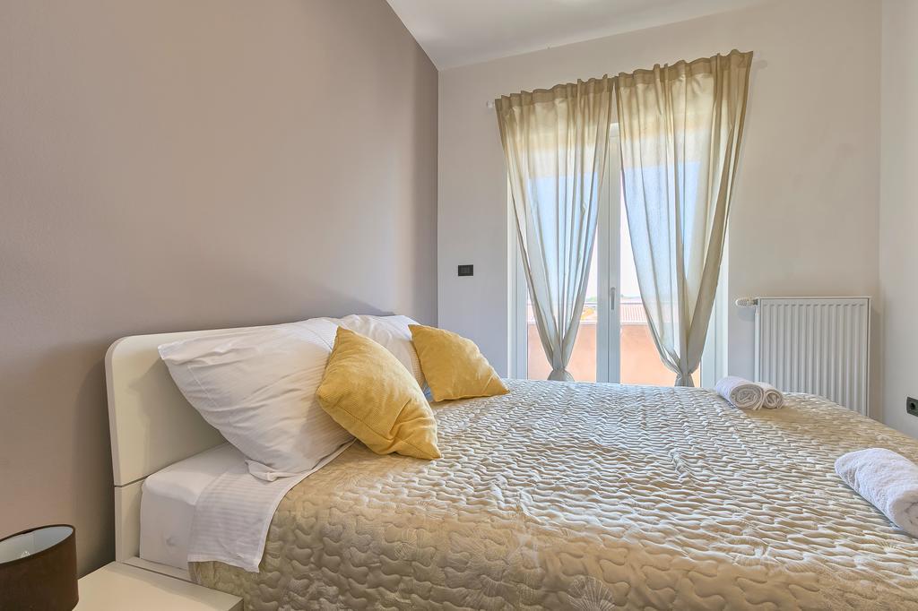 Adriatic Apartments Фажана Экстерьер фото