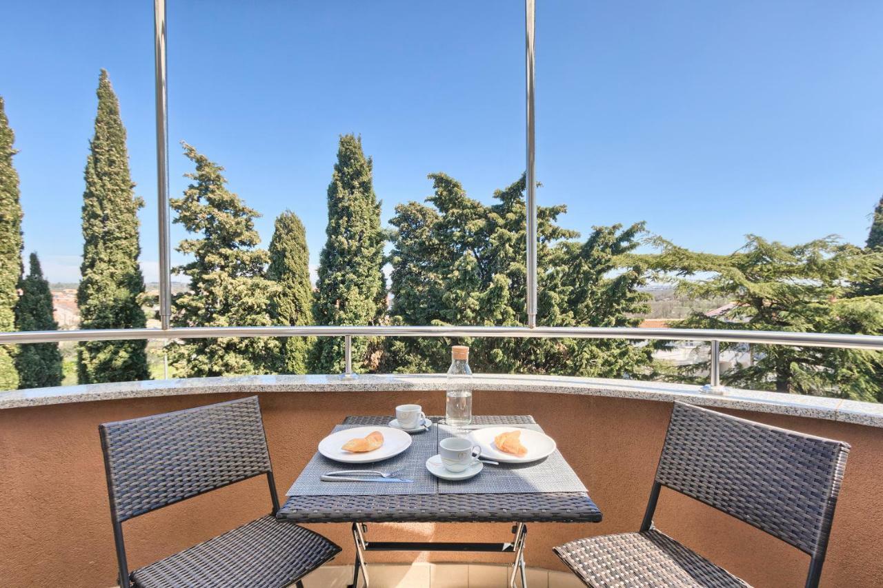 Adriatic Apartments Фажана Экстерьер фото