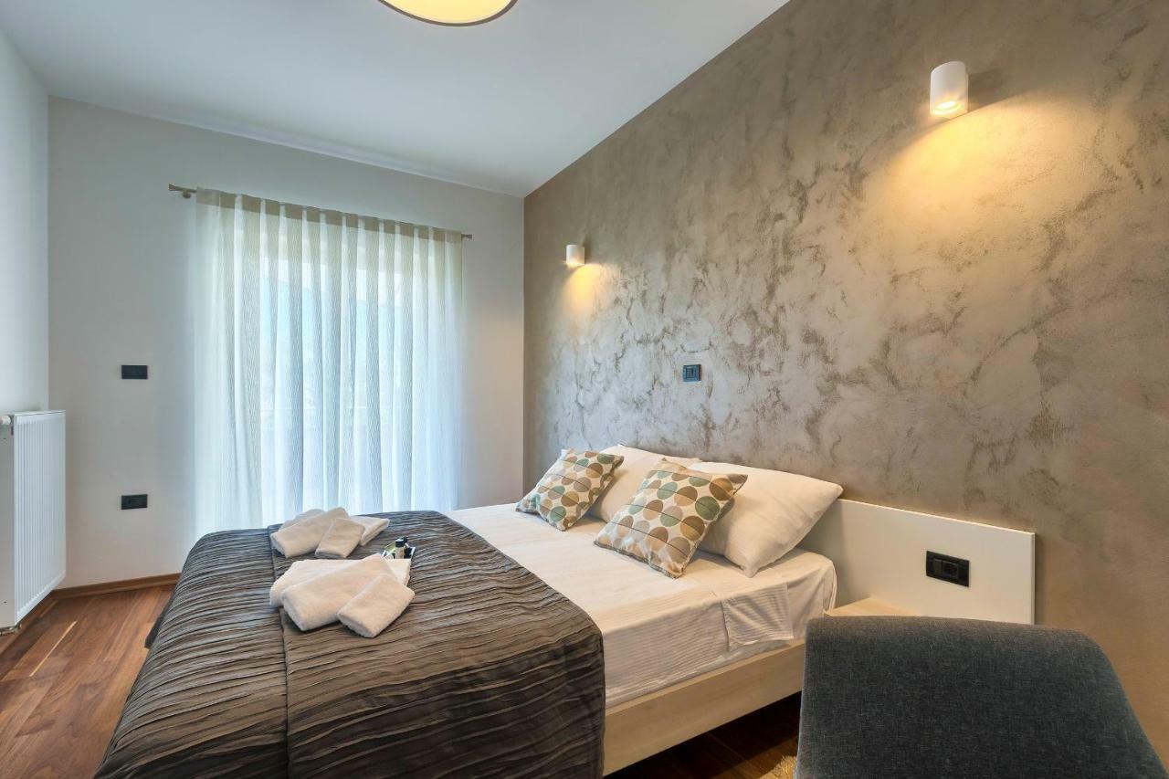 Adriatic Apartments Фажана Экстерьер фото