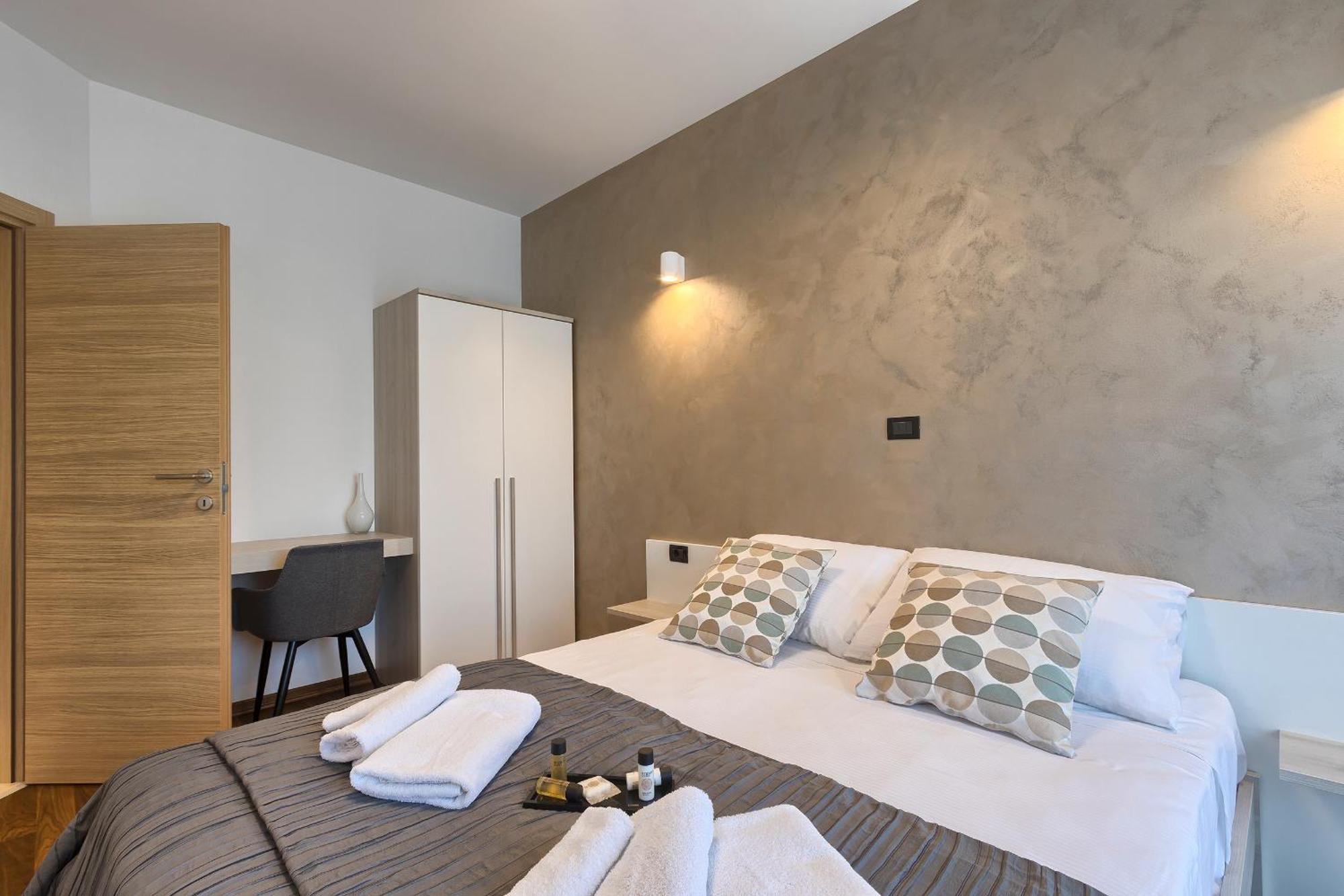 Adriatic Apartments Фажана Экстерьер фото